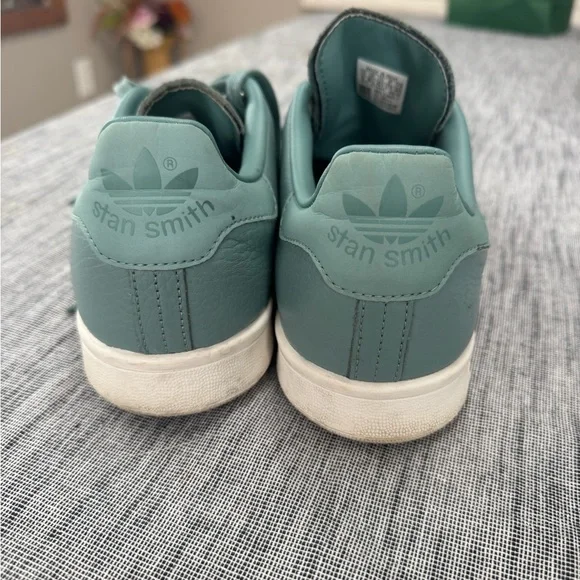 Adidas Teal Sneakers with Black Accents - Picture 4 of 13